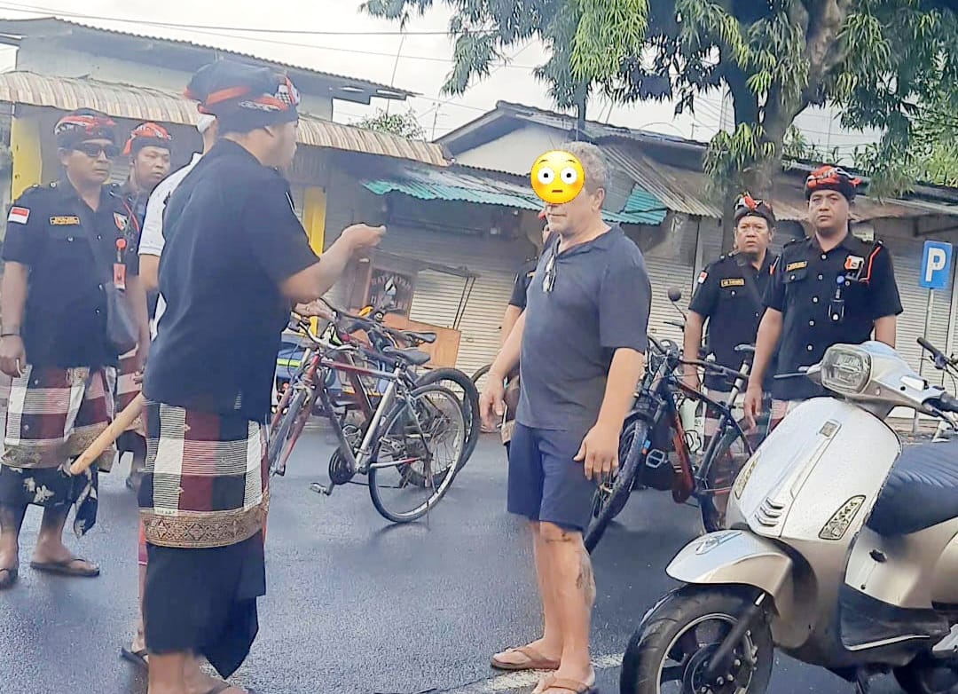 Insiden Nyepi 2026, Bule Amerika Diamankan Polsek Sukawati Usai Berpura-pura Bisu