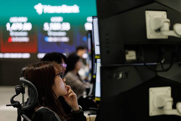 Keluar dari ‘Masa Sulit’, 5 Zodiak Ini Diramal Bakal Mandi Cuan di 2026: Karier Melejit, Tabungan Gemuk!