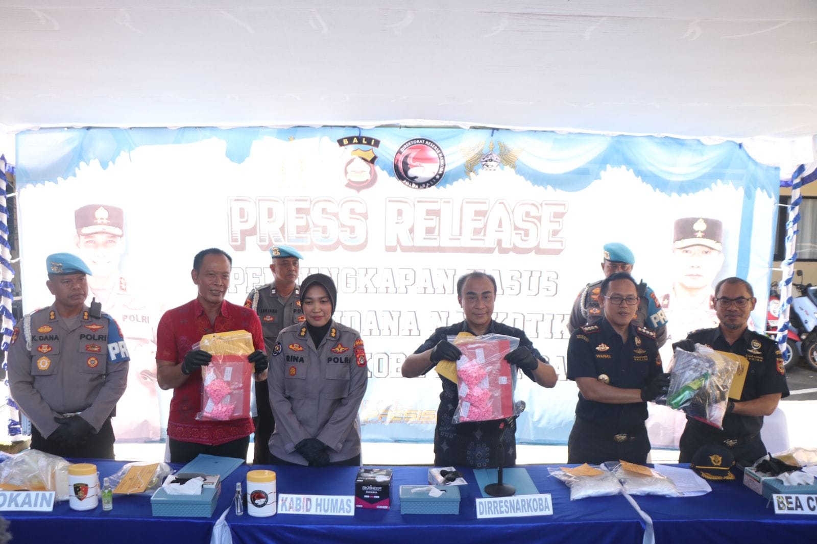 Sembunyikan Kokain Rp17,8 Miliar di Dinding Koper, Pemuda Asal Kazakhstan Diringkus