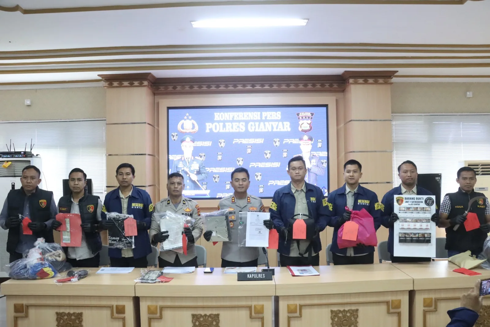 Miris! Anak Usia 13 Tahun Jadi Pemandu Lagu di Gianyar, Pemilik Cafe dan Sang ‘Mami’ Segera Diseret ke Meja Hijau