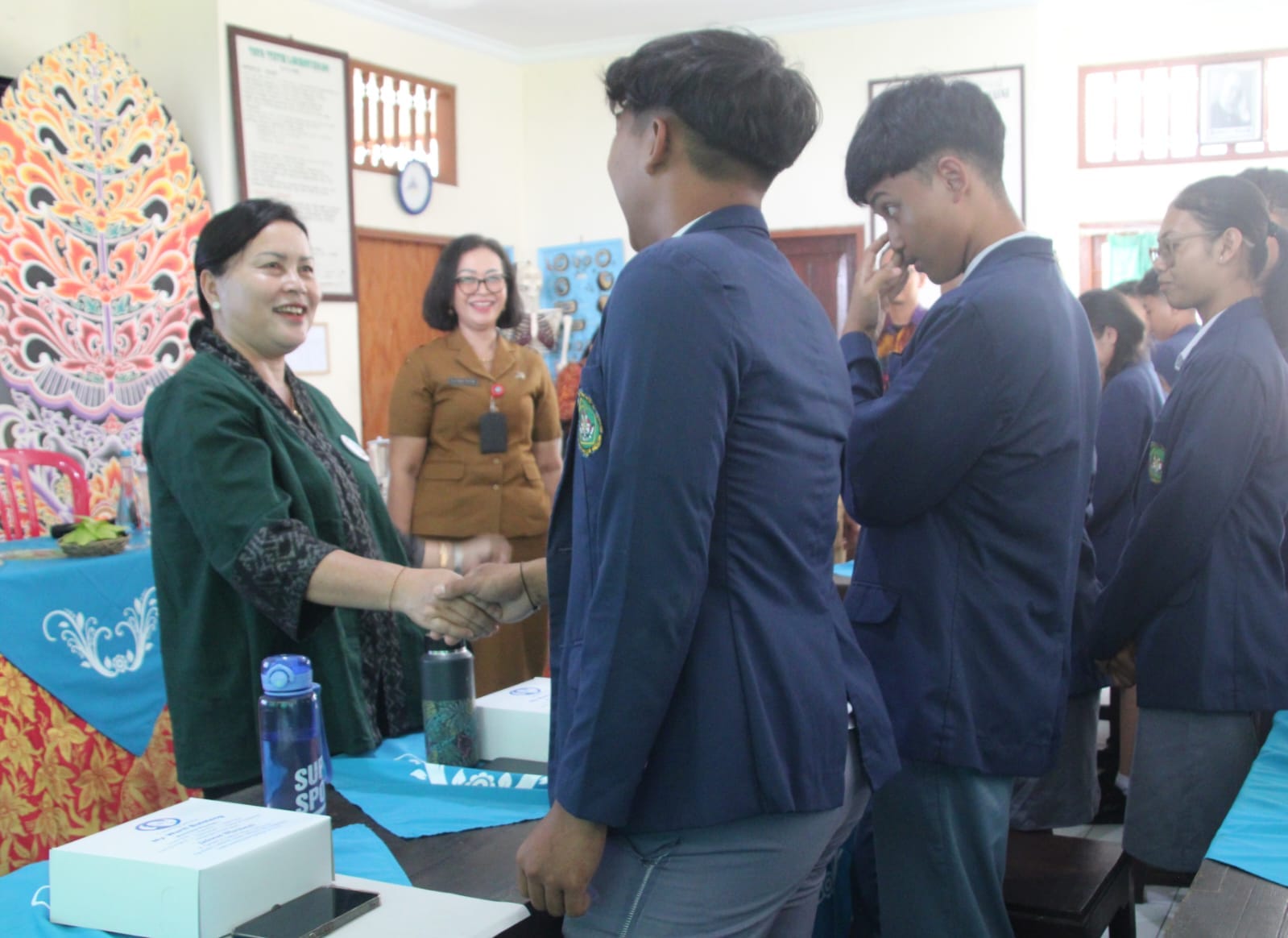 Ny. Seniasih Giri Prasta Gencar Sosialisai Remaja Hindari Pernikahan Dini demi Masa Depan