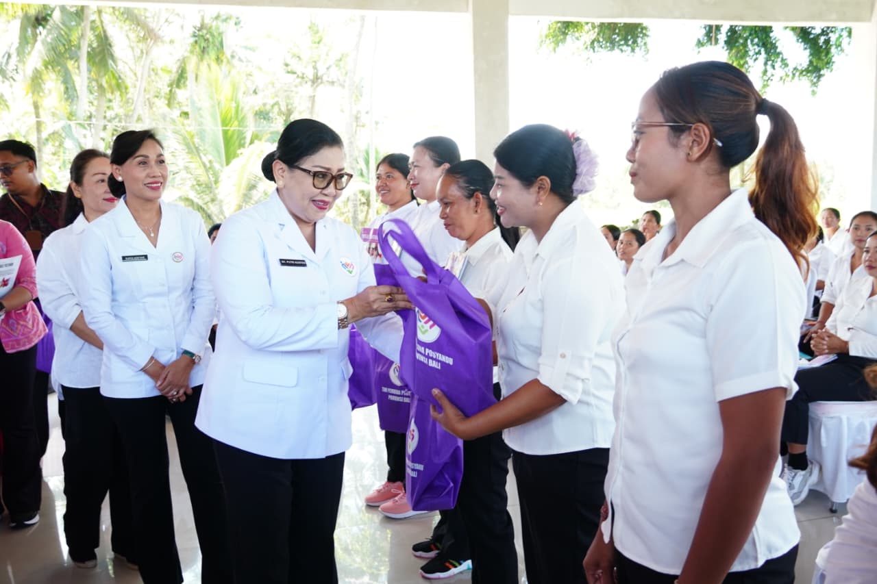 Putri Koster Dorong Kader Posyandu Gianyar Jadi “Mesin” Transformasi Layanan Publik