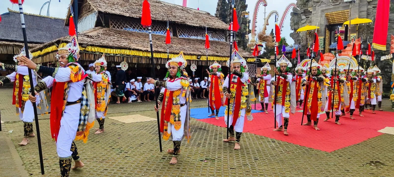 Lahir Kamis Kliwon?  Ramalan Watak Lintang Naga dan Rahasia Sukses Taurus di Tahun 2026!