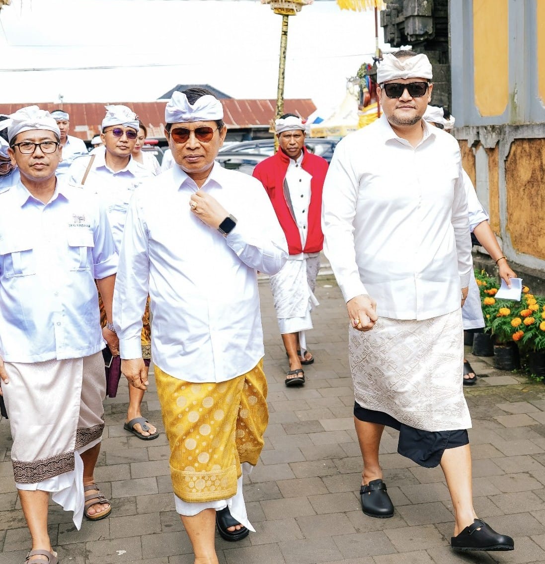 Kabar Gembira buat Krama Adat Badung, Bupati Adi Arnawa Siapkan Bus Gratis untuk Tirtayatra, Cek Cara Pengajuannya