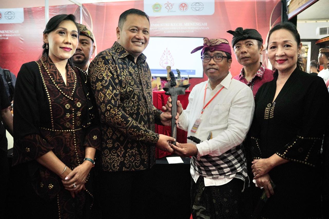Setiap Desa di Gianyar Kini Punya Produk Unggulan, Bupati Mahayastra: UMKM Pilar Pertahanan Ekonomi