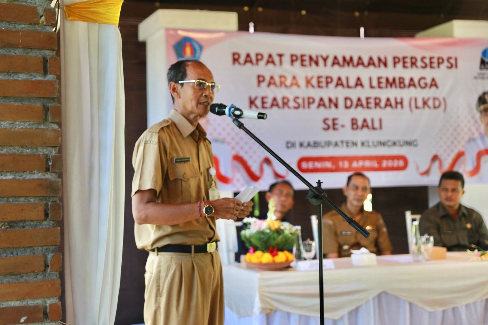 Klungkung Tuan Rumah LKD se-Bali, Wabup Tjok Surya Ingatkan Petugas Arsip Adalah Penyelamat Sejarah Negara