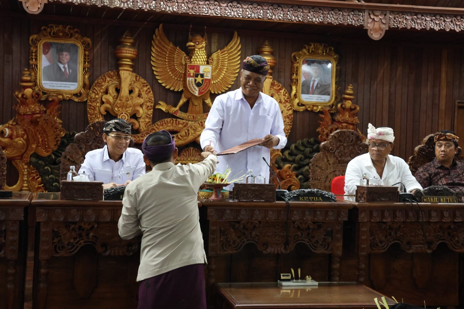 DPRD Klungkung Pertegas Aturan Maskot Daerah dan Sanksi Alih Fungsi Lahan Sawah