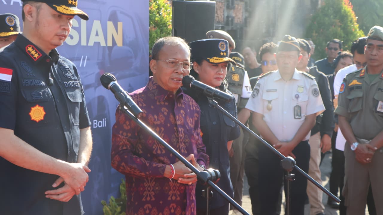 Gubernur Koster Lepas Patroli Keimigrasian Dharma Dewata 2026