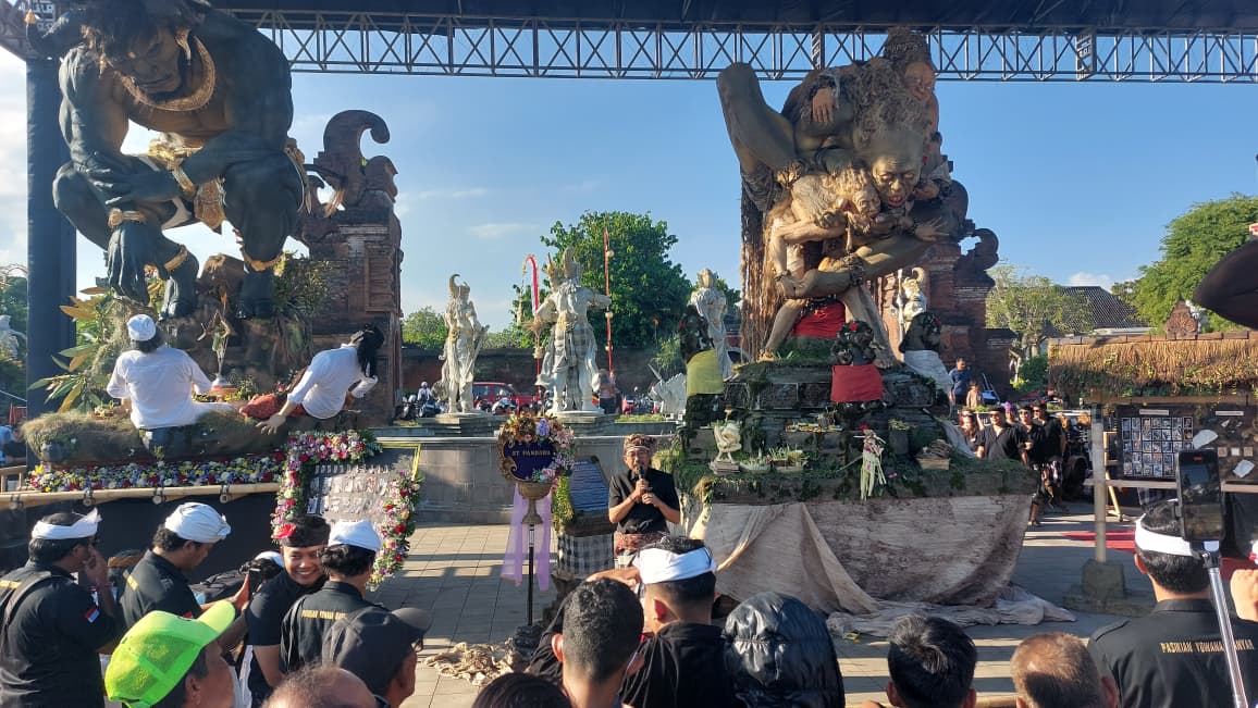 Ogoh-ogoh “Tugu Mayang” Garapan ST Pandawa Ubud Sabet Juara I Tingkat Kabupaten Gianyar
