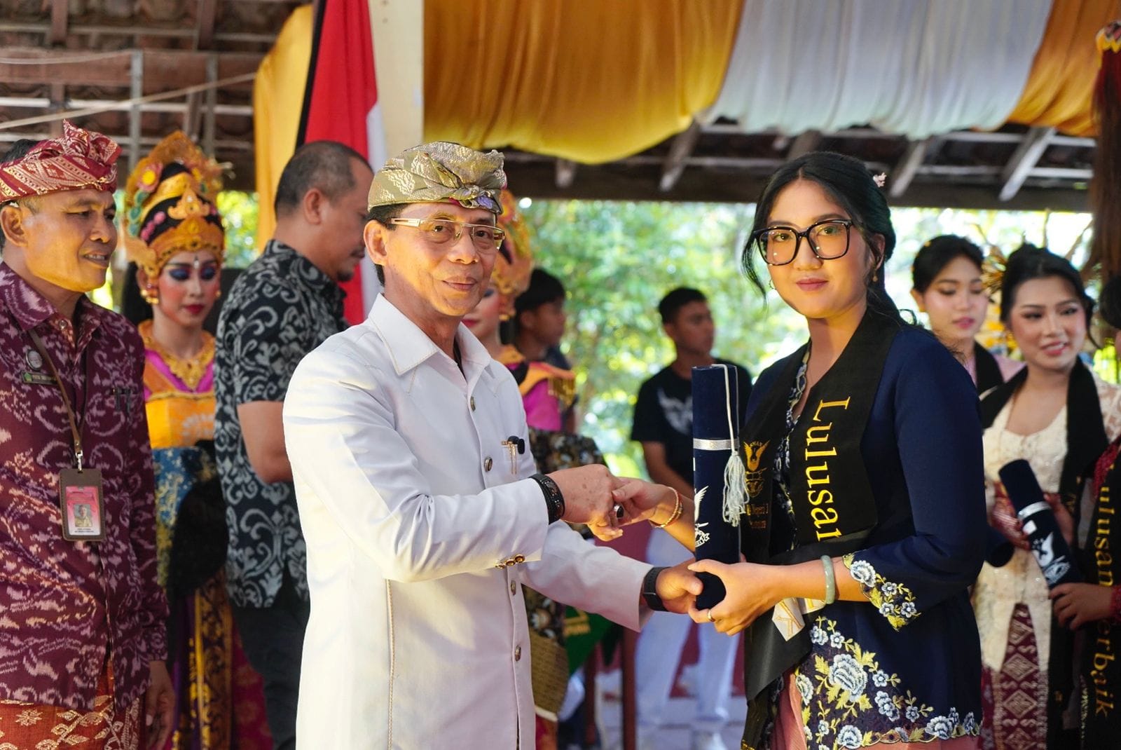 Nostalgia 35 Tahun Lalu, Bupati I Made Satria Kembali ke SMAN 1 Semarapura