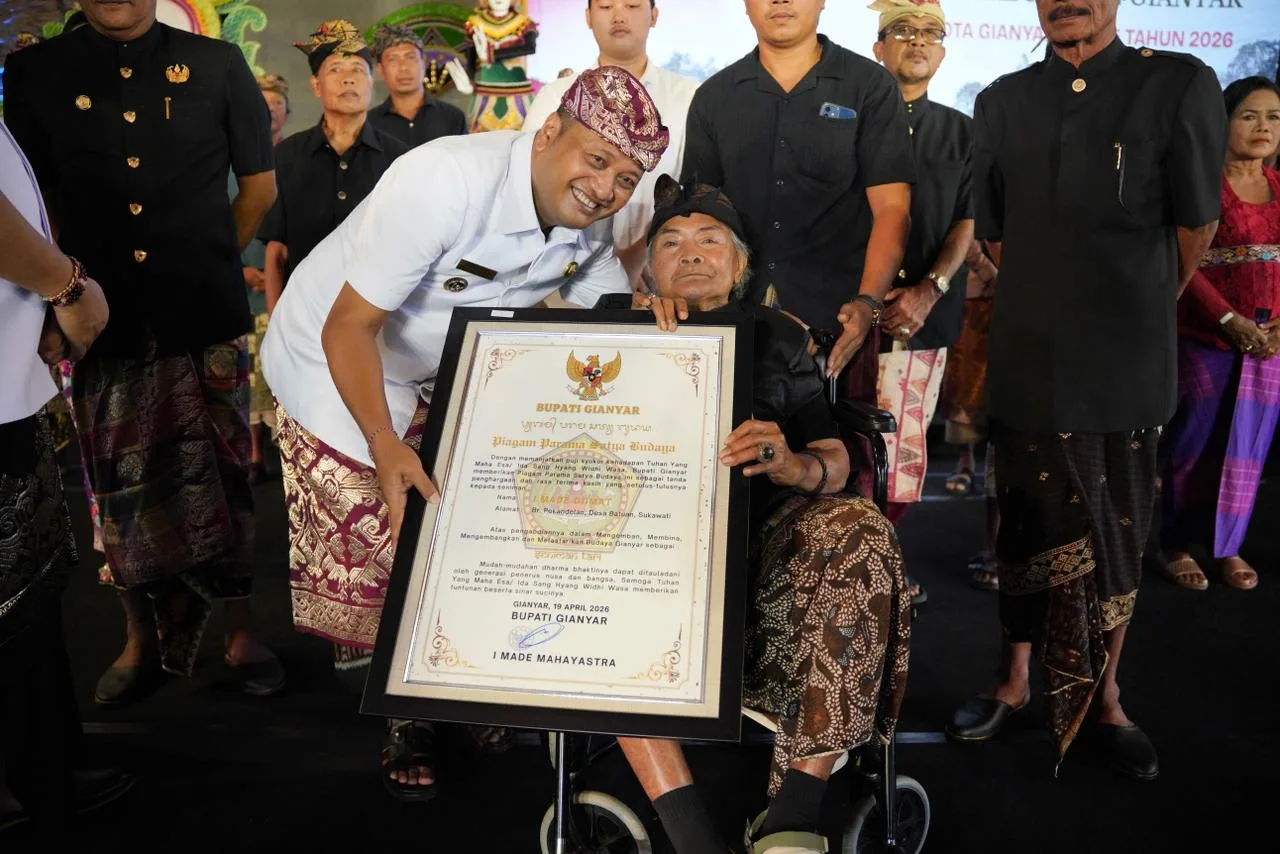 Malam Resepsi HUT ke-255 Gianyar: Peluncuran Tari Maskot “Padma Natya” hingga Penghargaan bagi Maestro Seni