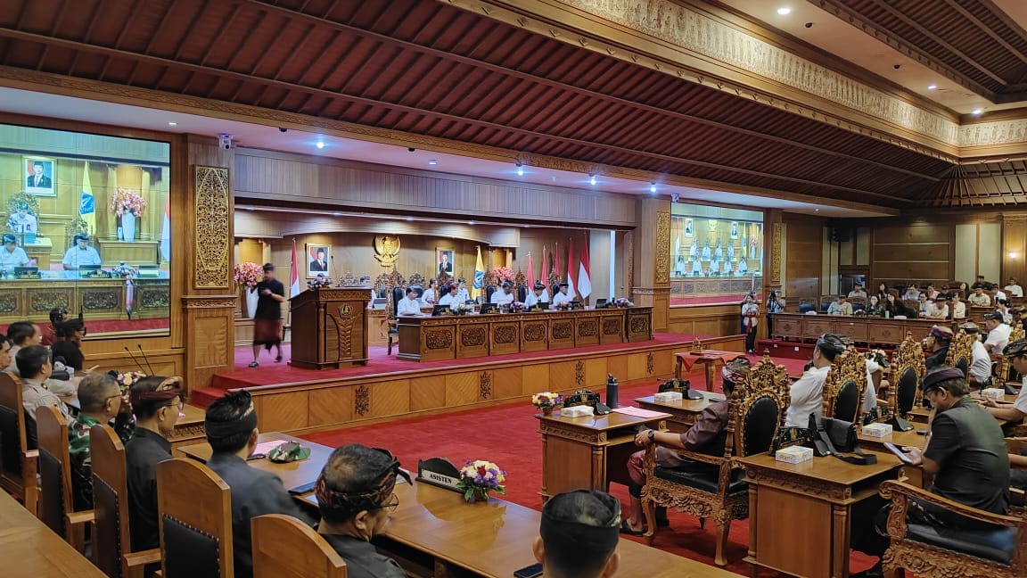 Target Melangit Tapi Realisasi ‘Zonk’, DPRD Badung Semprot Pemkab Soal Anggaran Rp 11,22 Triliun yang Tak Tercapai!