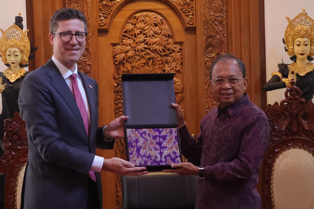 Gubernur Koster dan Wakil Dubes Swiss Bahas Kerja Sama Vokasi hingga Ekspor Produk UMKM Bali