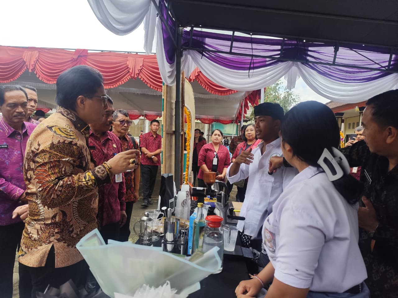 HUT ke-20 SMKN 1 Petang, Wagub Giri Prasta Dorong Lulusan Jadi Petani Muda Unggul Berbasis Organik