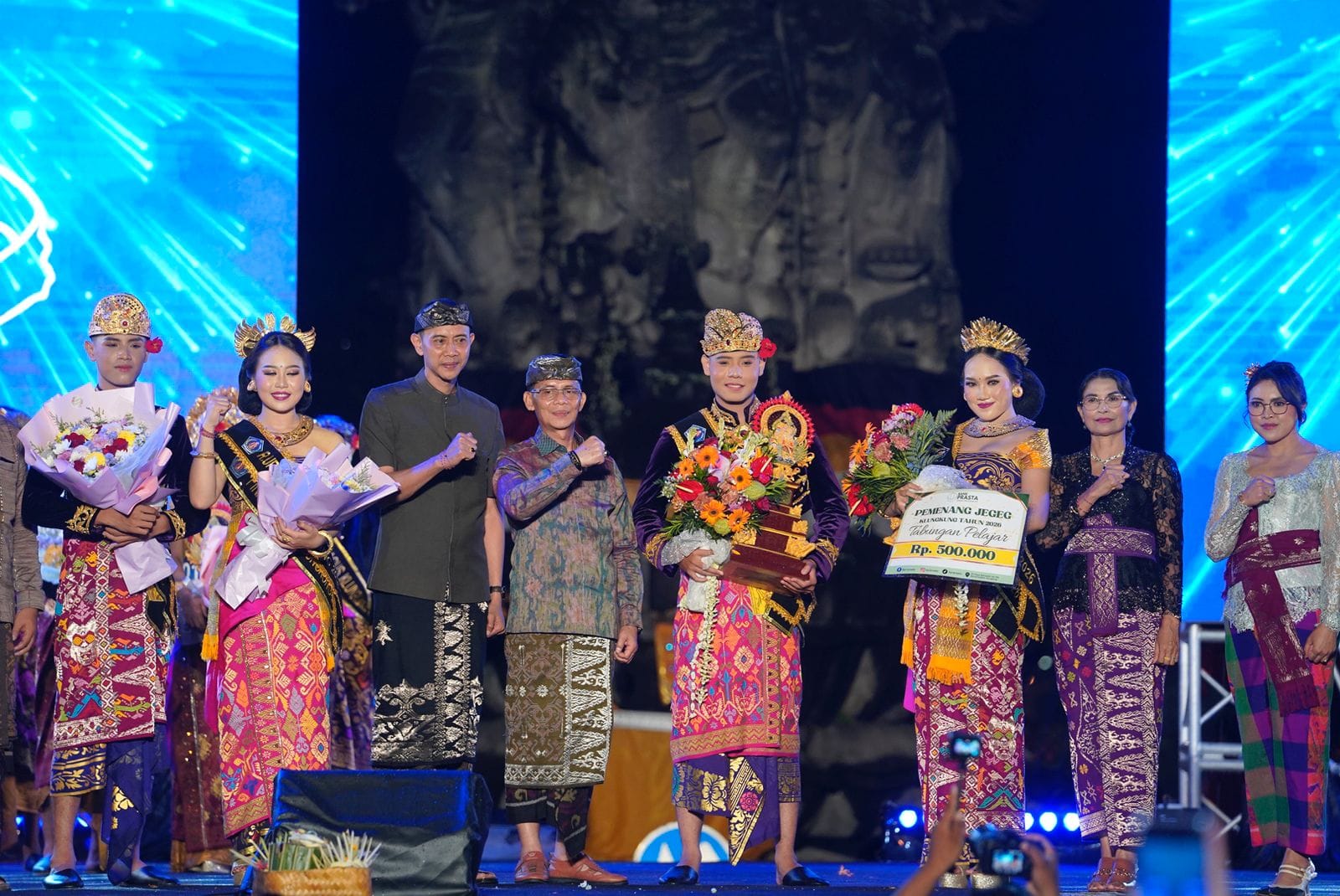 Putu Orlon dan Komang Chika Terpilih Jadi Jegeg Bagus Klungkung 2026 di Festival Semarapura 8