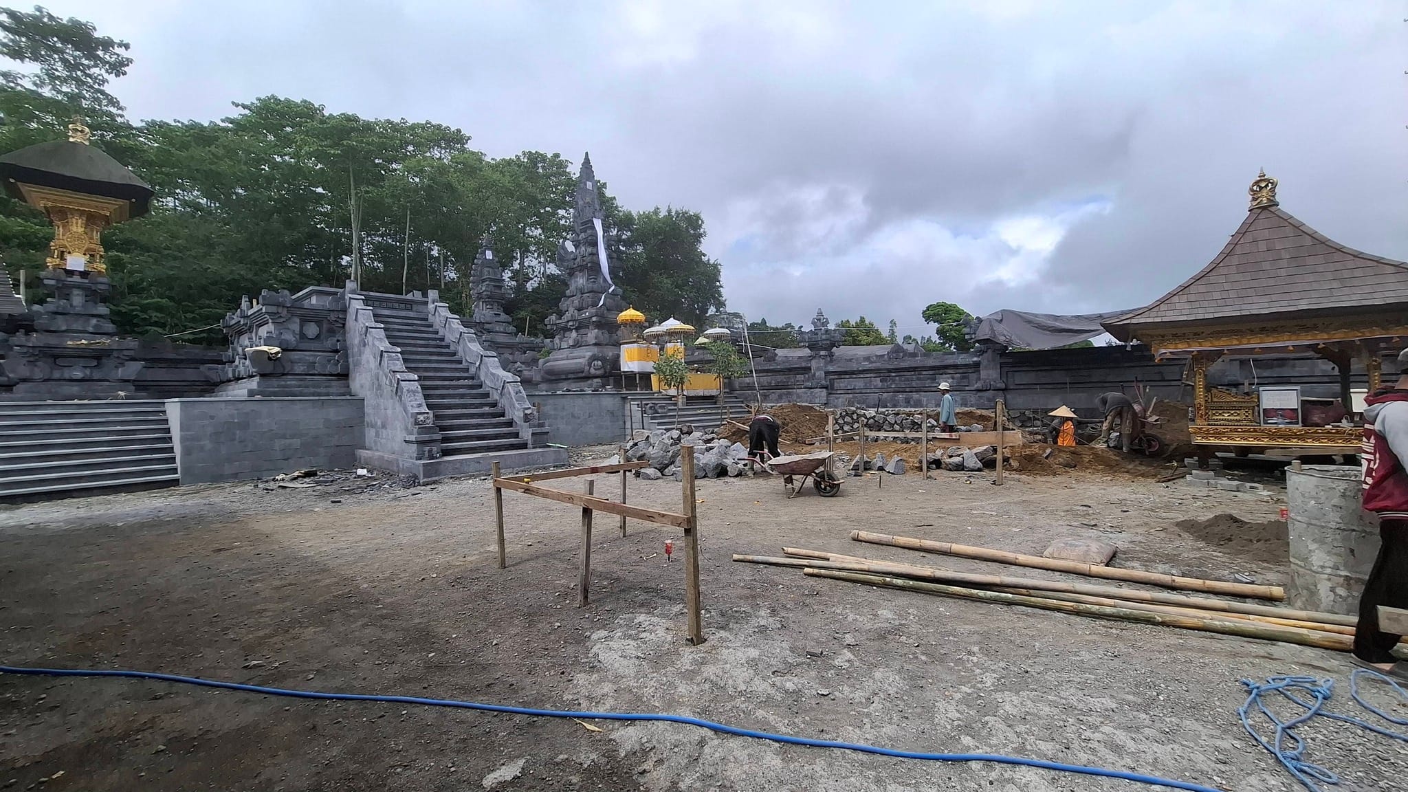 Kalender Bali Kamis 21 Mei 2026: Hari Baik Membangun Tempat Suci dan Memulai Usaha