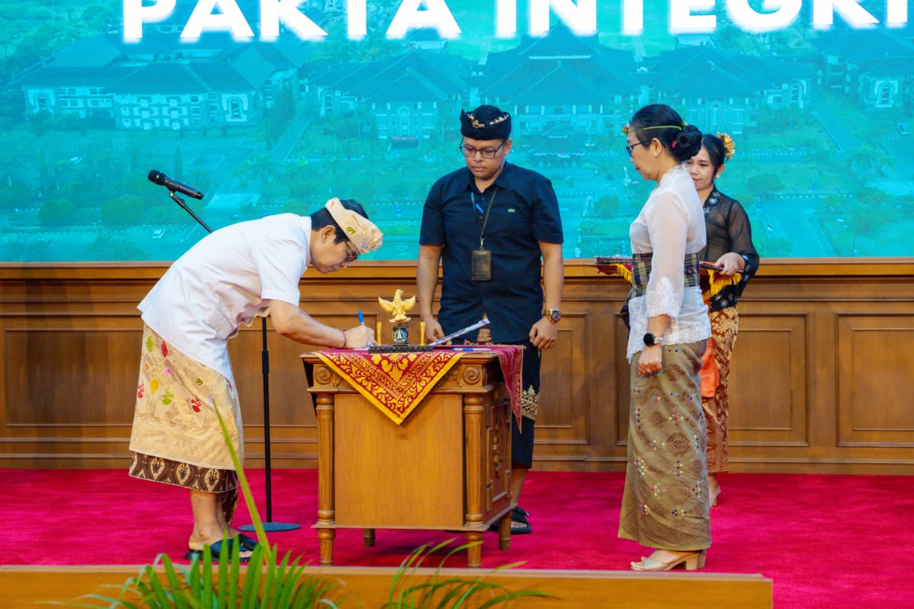 Penyegaran Birokrasi ! 12 Pejabat Baru Badung Resmi Dilantik, Kadiskominfo Dijabat I Ketut Gede Arta