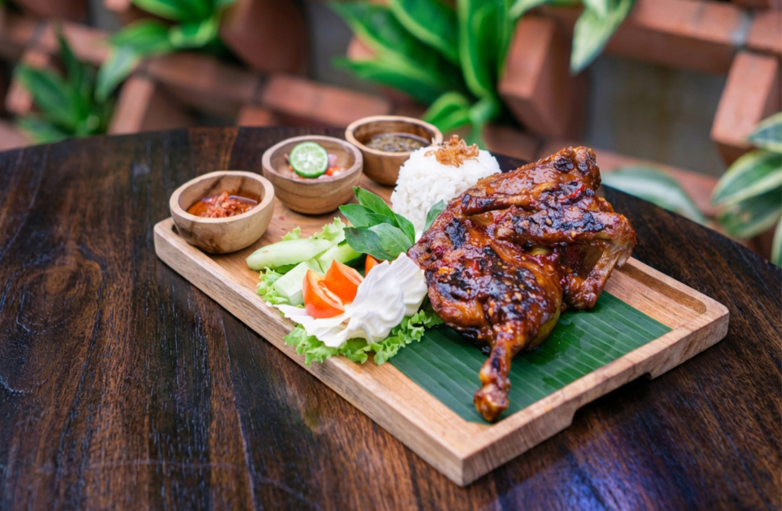 Jelajahi Kelezatan Bebek Autentik di Pangi Restaurant, b Hotel Bali & Spa