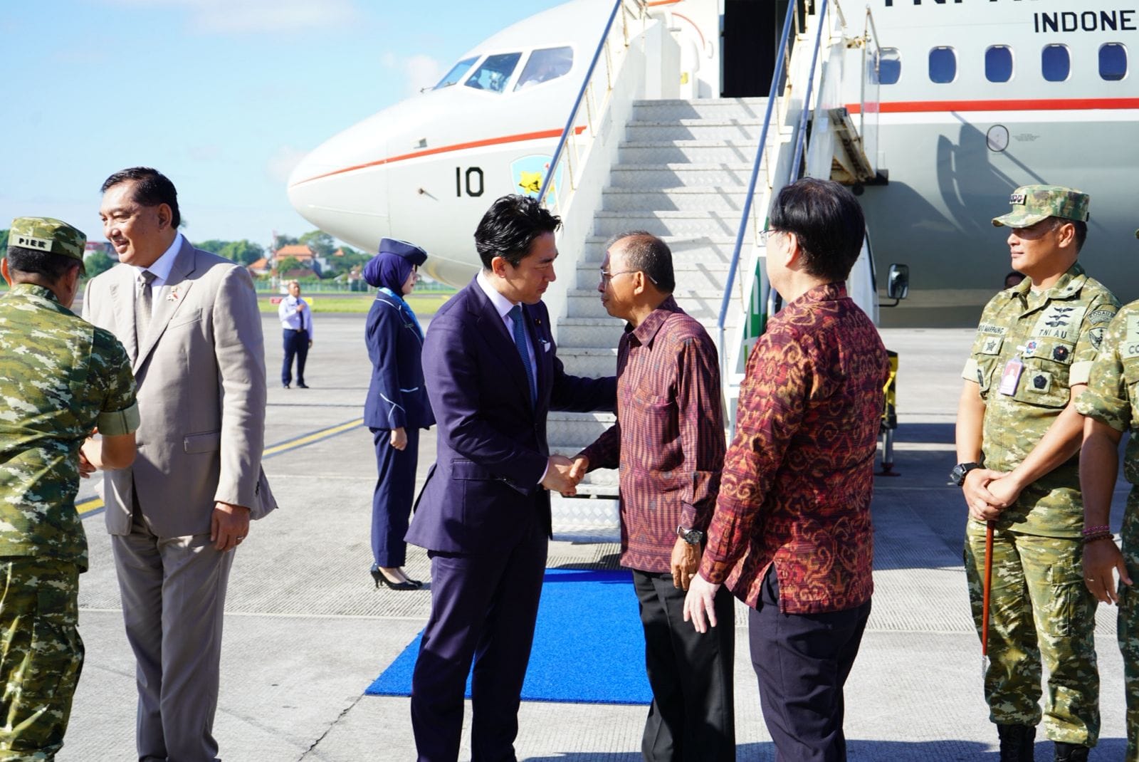 Bahas Kerja Sama Strategis, Menhan Jepang dan Indonesia Bertolak dari Bali ke Jakarta demi Perjanjian Pertahanan Baru