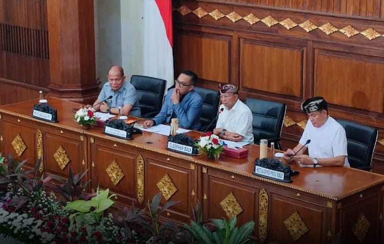 RUU Masyarakat Adat Setelah 20 Tahun Mandek, Koster Desak DPR RI