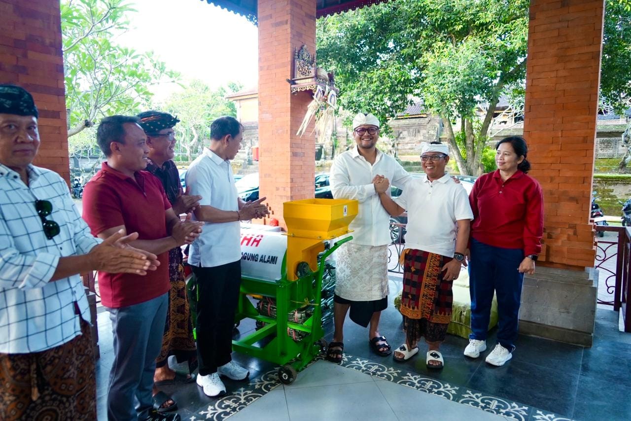 Tuntaskan Sampah dari Dapur! Ribuan Warga Sempidi Kini Punya Mesin Komposter Sendiri