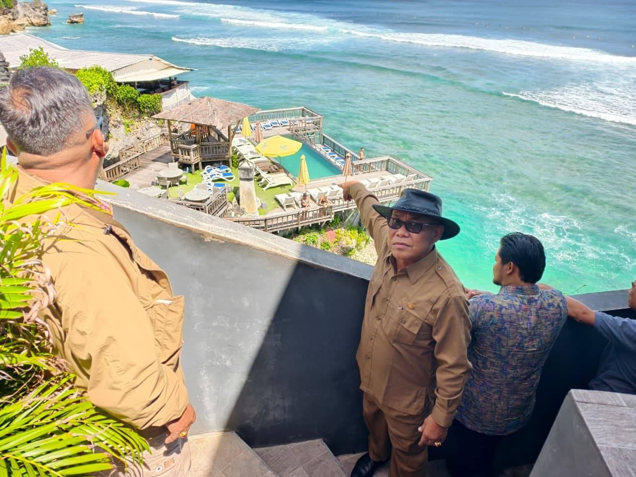 Sidak Kawasan Suluban, Pansus TRAP DPRD Bali Ancam Bongkar Bangunan yang Langgar Sempadan Jurang