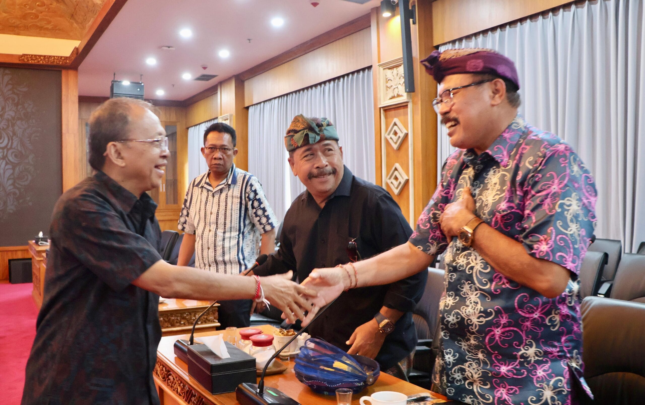 Koster Elektrifikasi Taksi Bali,  3.155 Unit Ditambah Lagi Hingga 2028