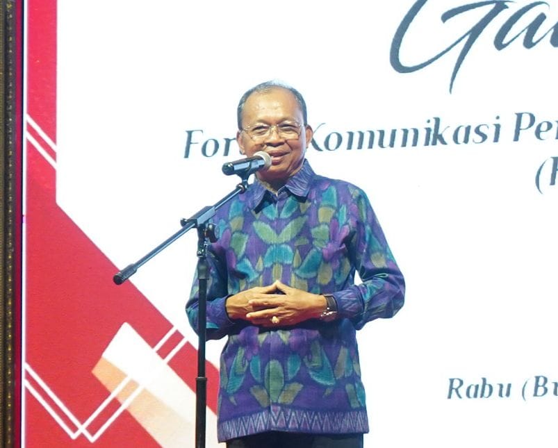 Sambut Akademisi Se-Indonesia di Istana Bersejarah, Wayan Koster Beberkan Rahasia Jaga Alam Bali Lewat Ritual Adat!