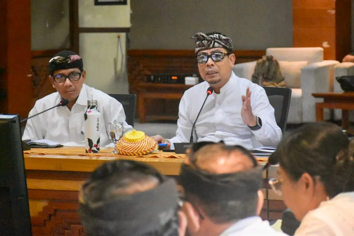 Tembus 75 Ribu Unit! Wawali Arya Wibawa Patok Target Bag Komposter Rampung Juni Demi Setop Sampah ke Sungai