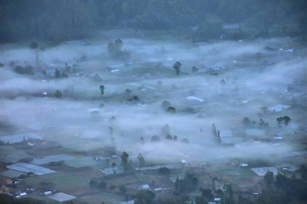 Bali Dingin Hari Ini! Karangasem Drop ke 20°C, Warga Bangli Dikepung Udara Lembap Ekstrem