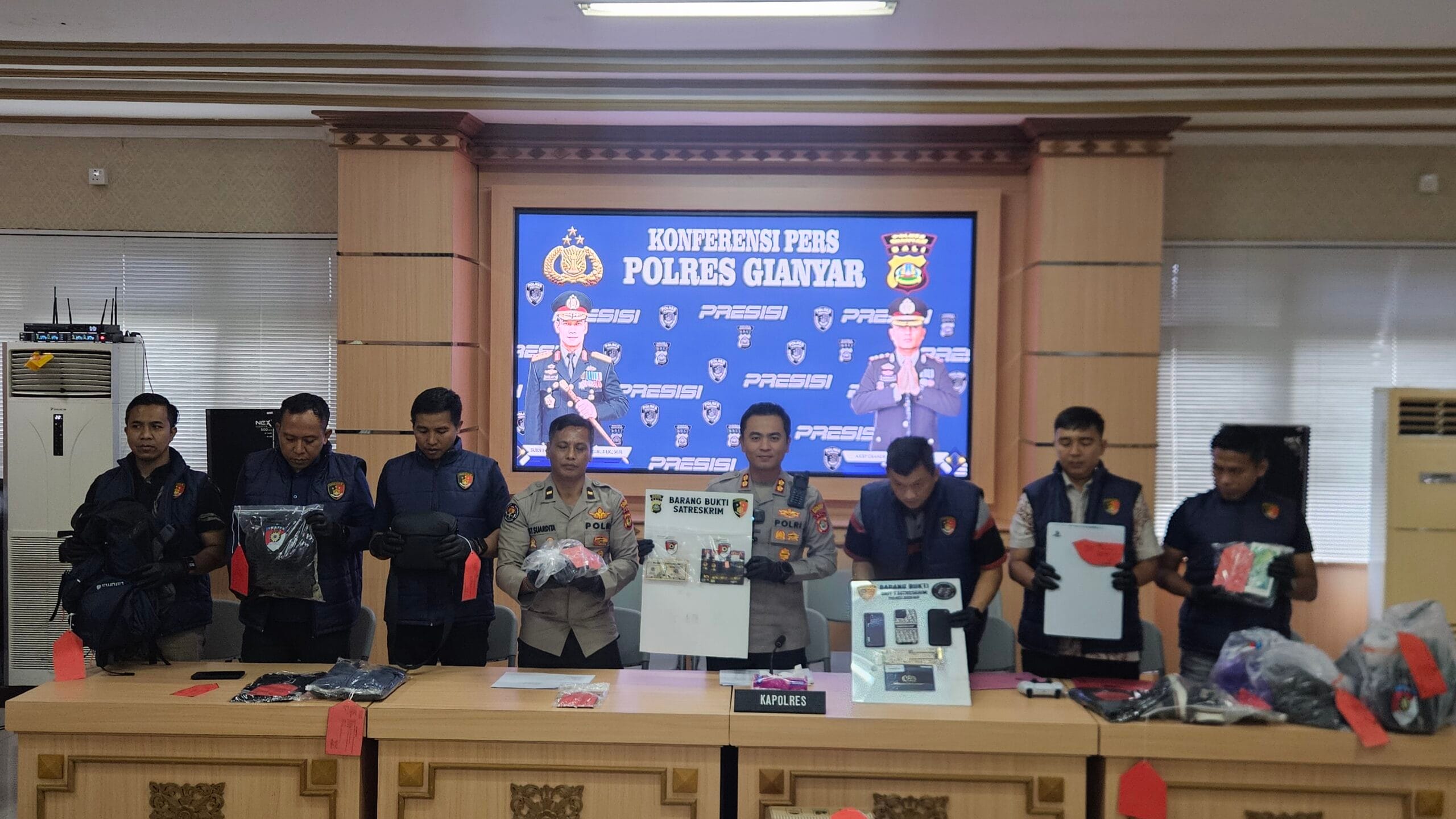 Waspada Turis Nakal! Kapolres Gianyar Beberkan Trik WNA Iran Kuras Uang Korban Berkedok Tukar Valas