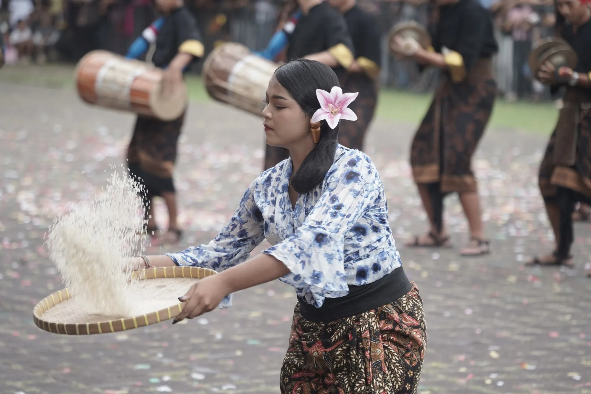 Kelahiran Anggara Pon Menail  ; Dinaungi Dewa Citragatra  – Berjiwa Ksatria