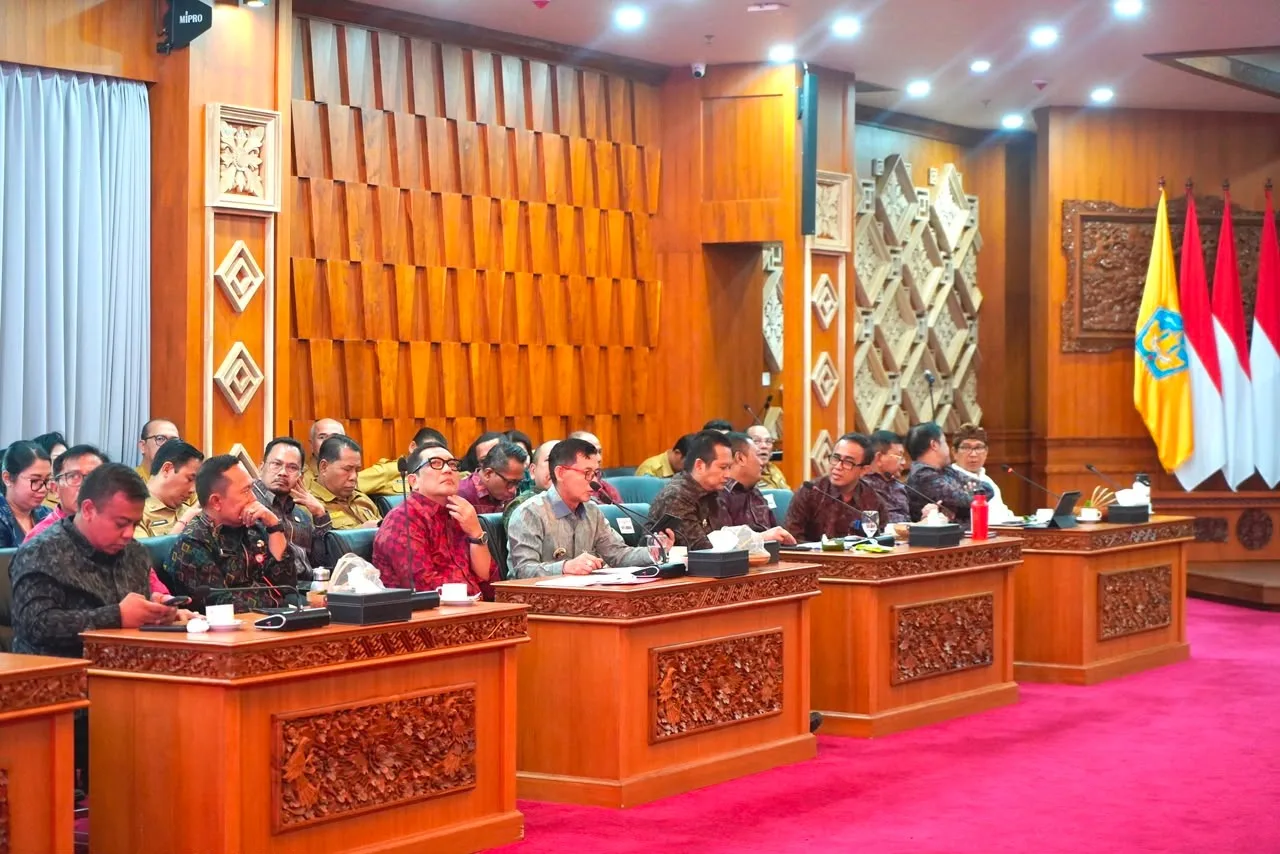 Hadiri Rakor di Kertha Sabha, Bupati Satria Beberkan Program Strategis Klungkung