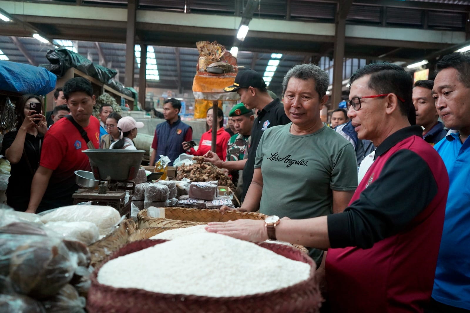 Kabar Baik! Bupati Klungkung Jamin Harga Sembako Stabil Jelang Galungan, Kelangkaan Nihil