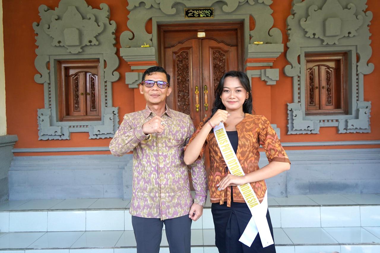 Wakili Klungkung ke Ajang Nasional, Finalis Putri Otonomi Indonesia Pamitan ke Bupati Satria