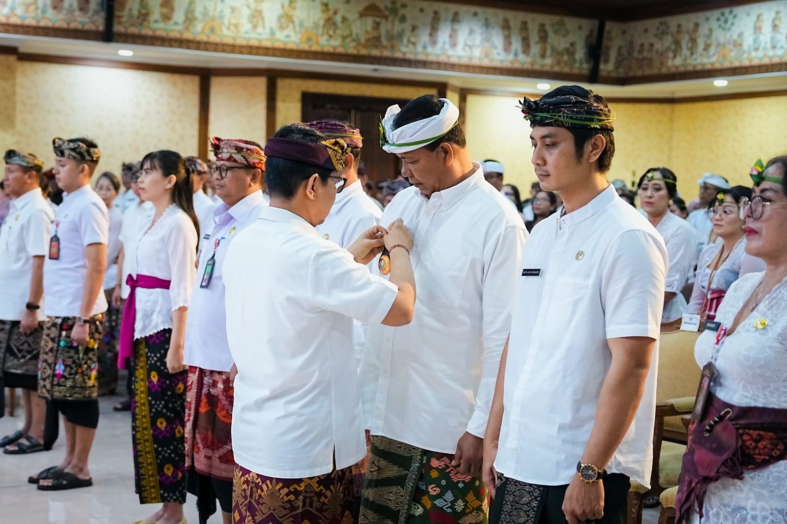 Berbasis Sistem Merit, Bupati Adi Arnawa Lantik 156 Pejabat di Pemkab Badung
