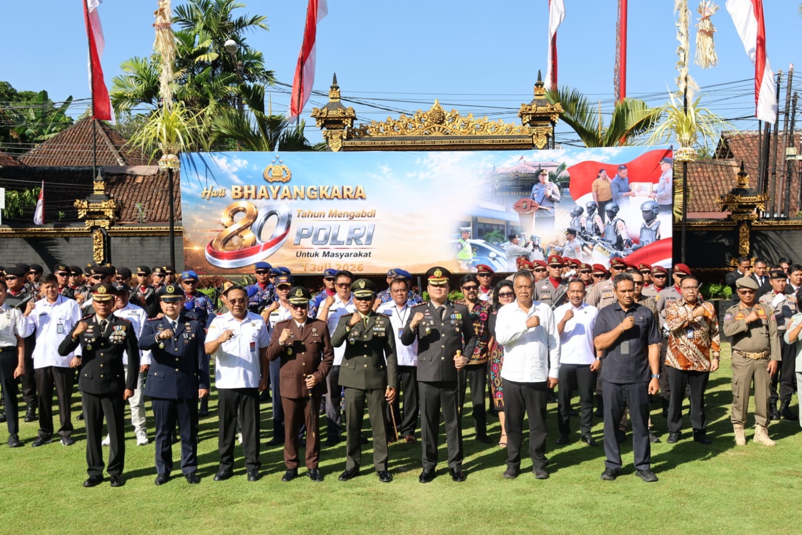 Sinergi Kawal Kamtibmas dan Pariwisata, Ketua DPRD Klungkung Hadiri Apel HUT ke-80 Bhayangkara di Polres Klungkung