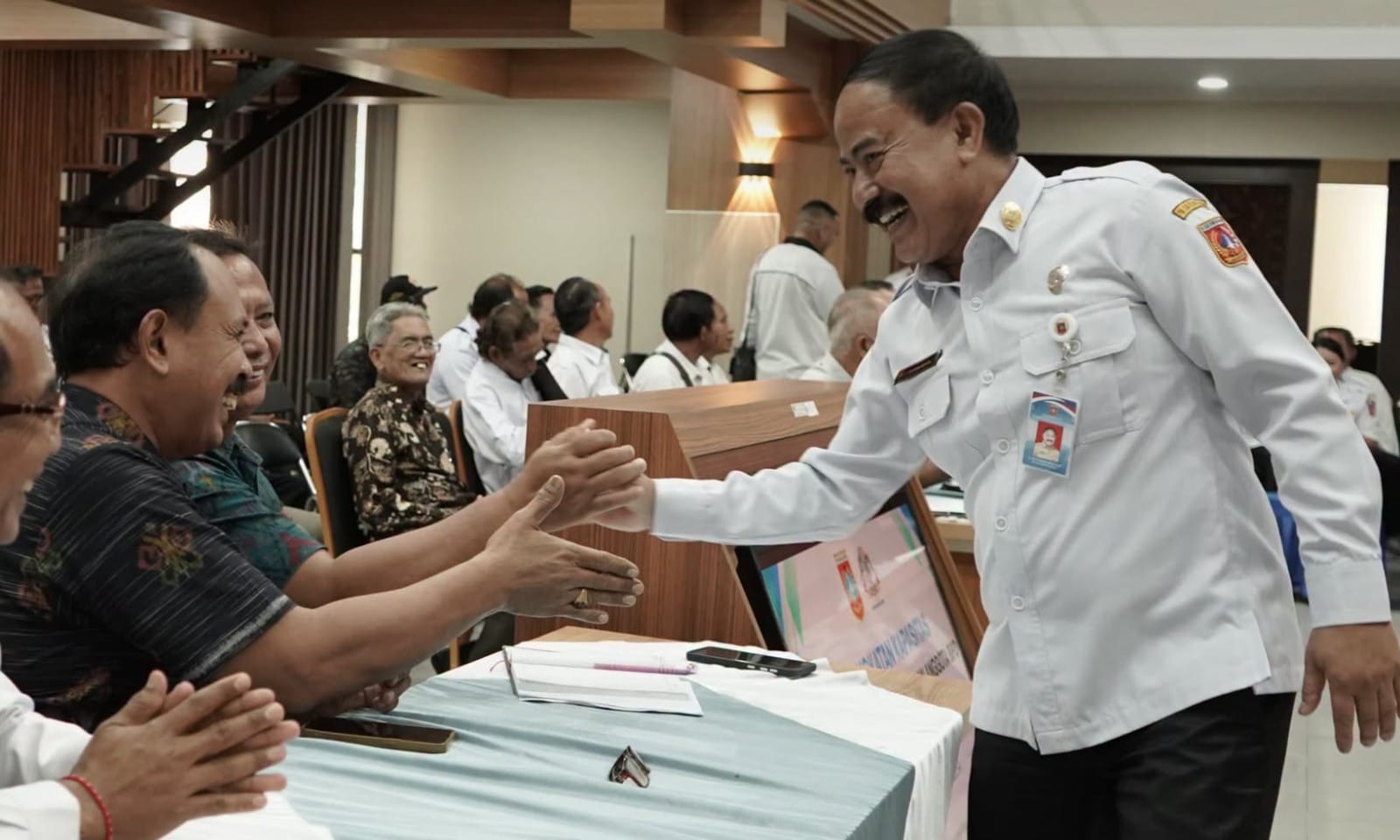 Gandeng Kejari dan OJK, Pemkab Karangasem Perkuat Tata Kelola Keuangan Aparatur Desa