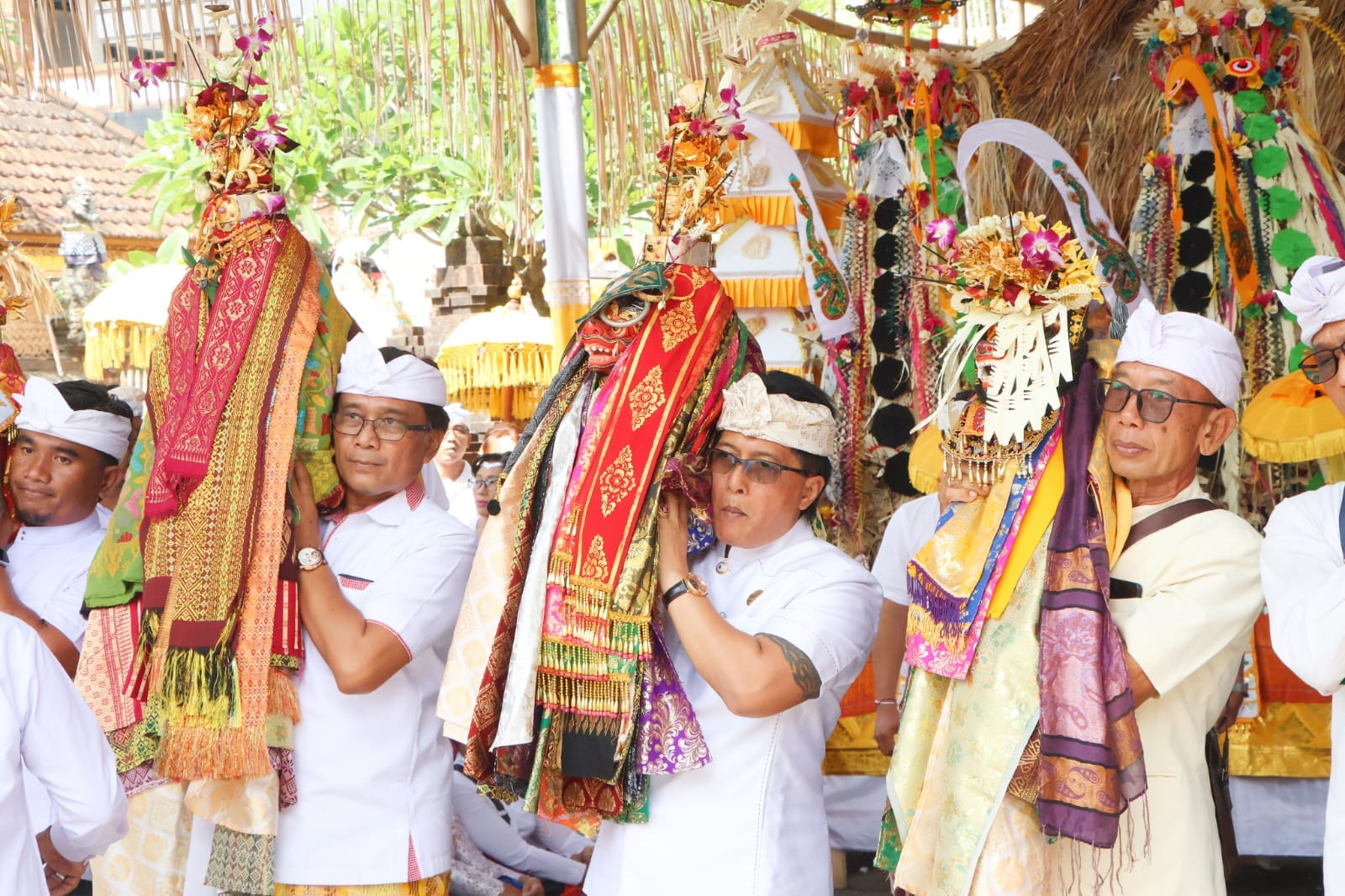 Gelar Karya Agung 30 Tahunan, Wagub Giri Prasta Apresiasi Taksu Catus Pata Sibanggede dan Kucurkan Punia Rp25 Juta
