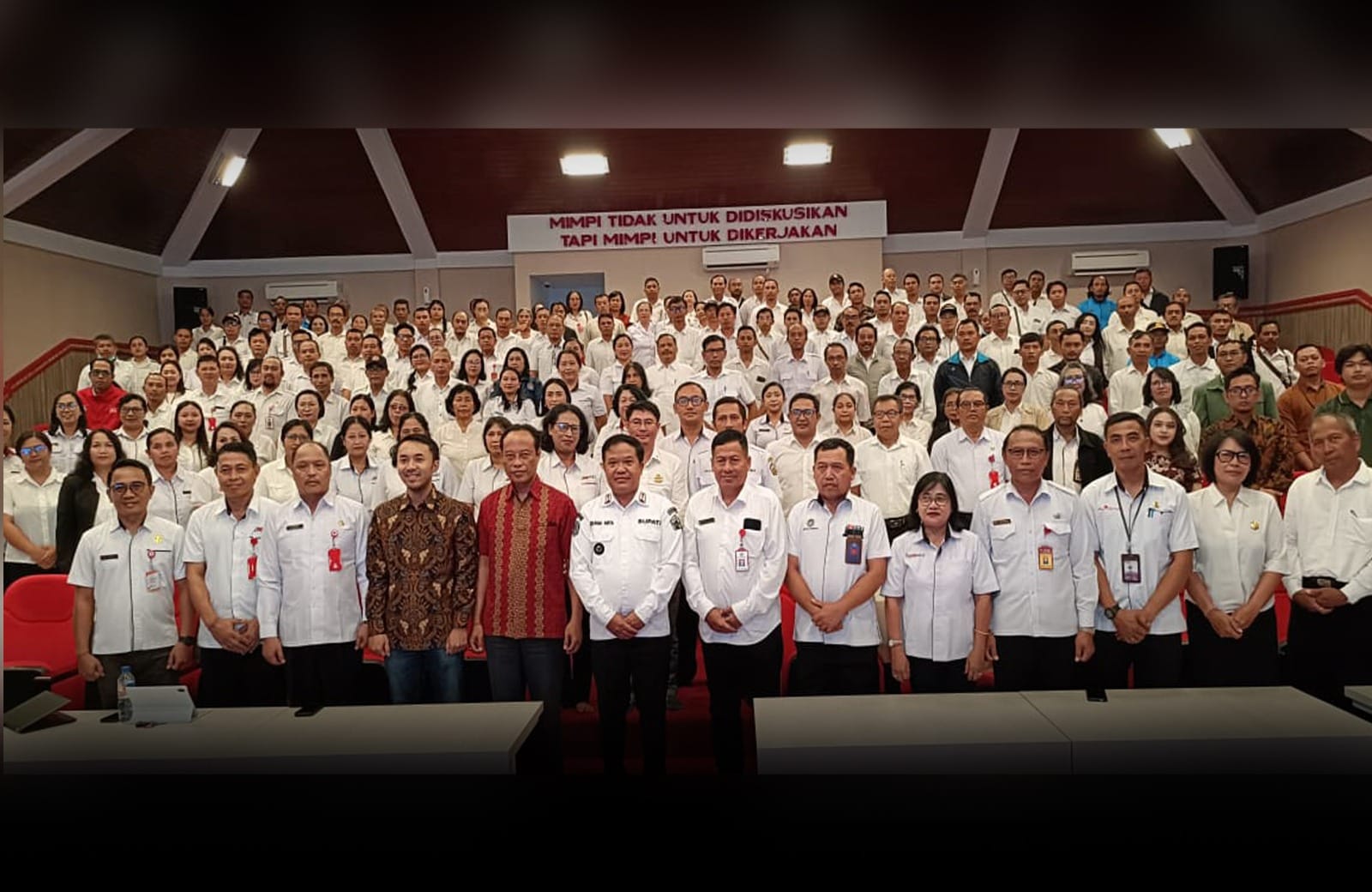 Bangli Siap Jadi Pelopor Nasional, Deklarasikan Seribu Guru Pengguna AI