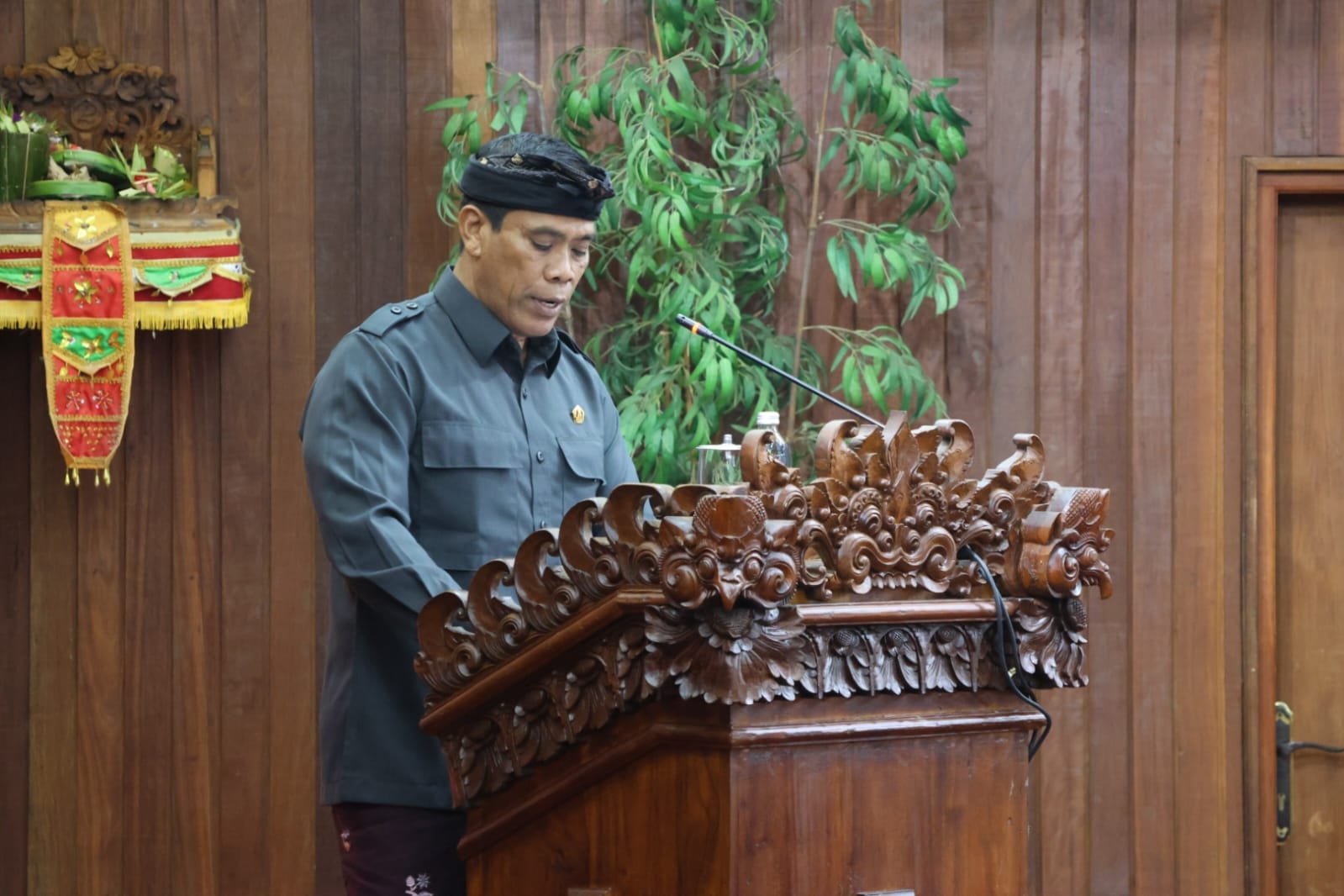 Pariwisata Nusa Penida Melejit, Fraksi Gerindra Desak Pemkab Klungkung Atasi Krisis Air dan Kelangkaan BBM