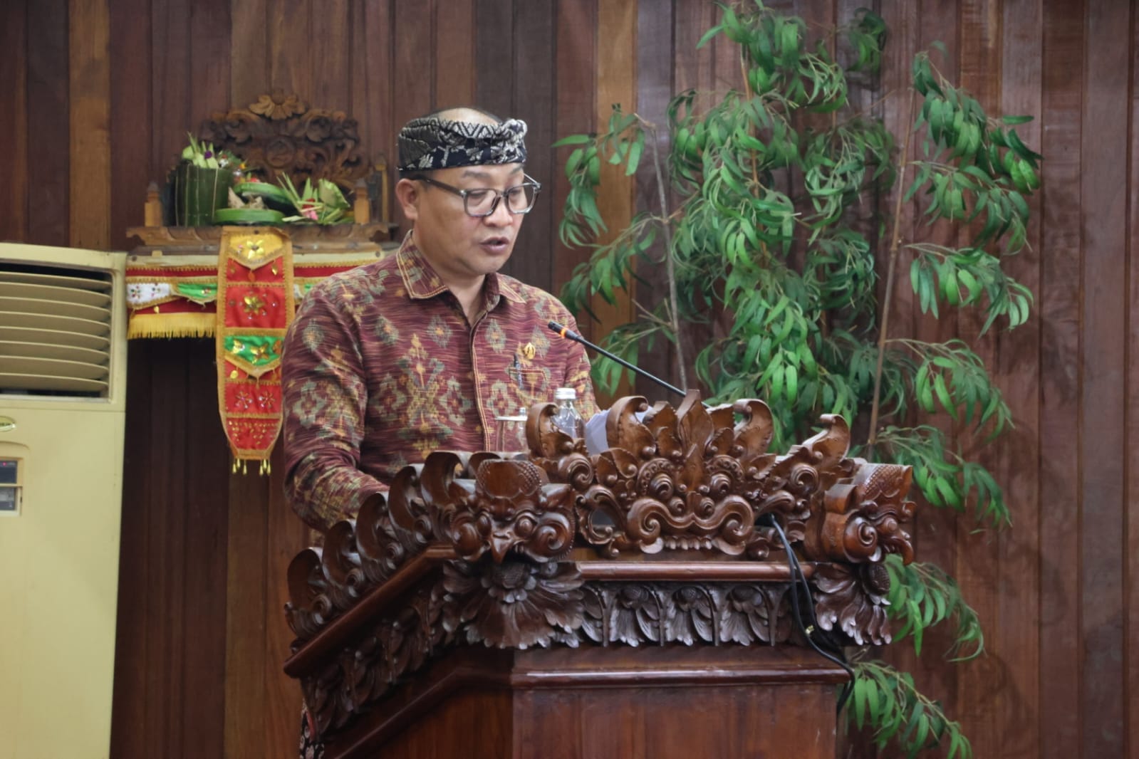 Kemandirian Fiskal Rendah dan Aset Bocor, Fraksi Golkar Tantang Bupati Klungkung Naikkan Target PAD Rp725 Miliar