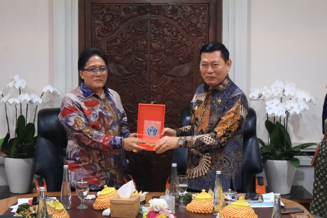 Terima Kunjungan Wagub Sulut, Wagub Giri Prasta Dorong Kerja Sama Pariwisata Berkualitas dan Desa Wisata