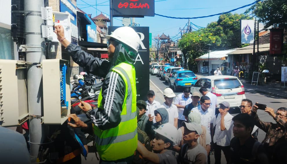 Tertibkan Kabel Semrawut di Sanur, Pemkot Denpasar Targetkan Proyek SJUT Bawah Tanah Rampung Agustus 2026