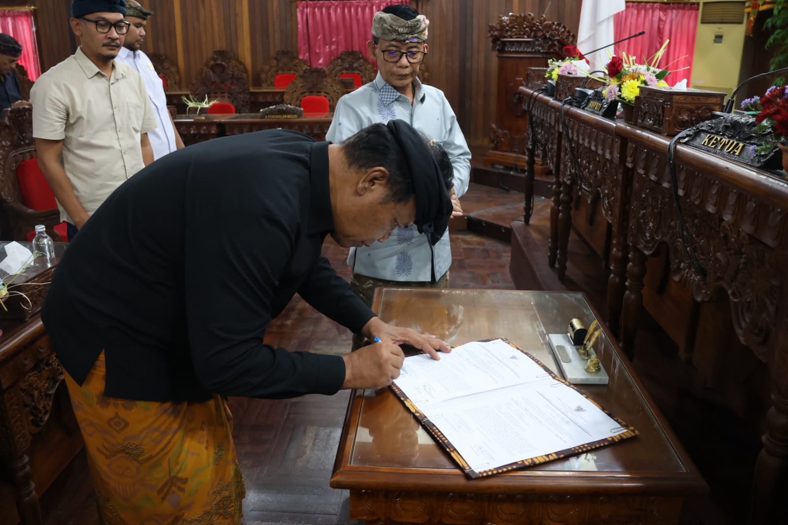 Tok! DPRD Klungkung Sepakati Perda Pertanggungjawaban APBD 2025