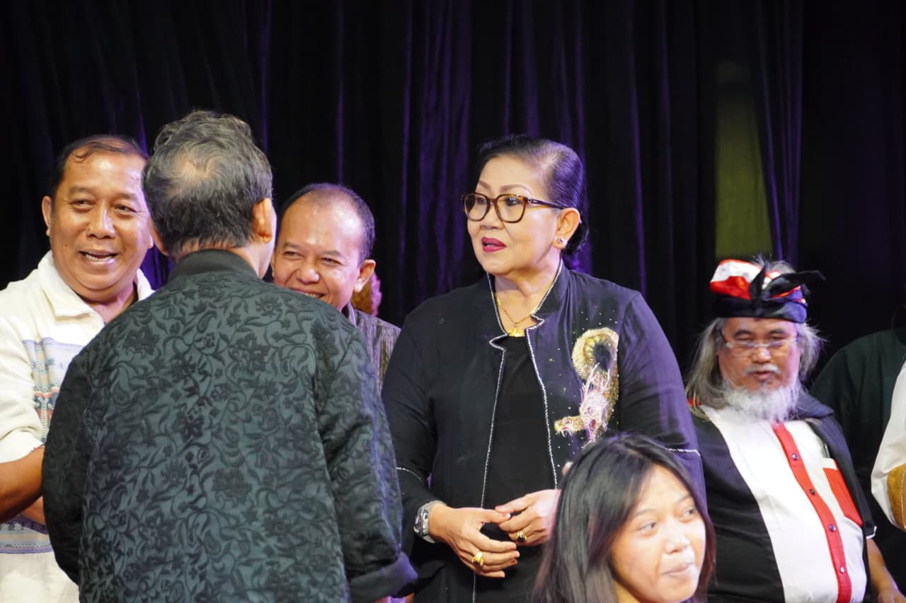 Perjalanan Jiwa Pasca-Mati, Dermaga Seni Buleleng Pentaskan “Sura-Atma” Berbalut Puisi-Musik di FSBJ VIII 2026