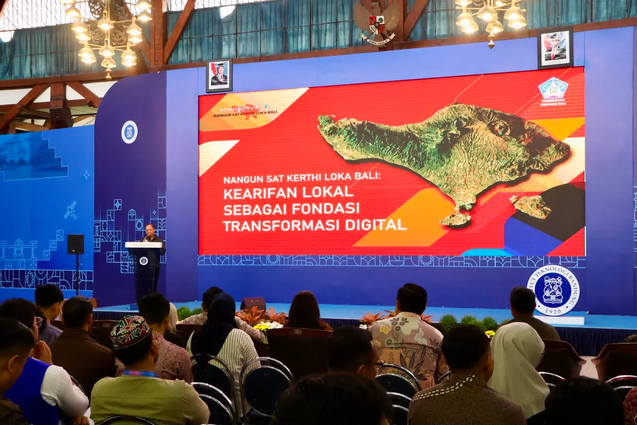 Bicara Etika AI di ITB, Gubernur Koster Sebut Digitalisasi Harus Jaga Warisan Budaya Bali