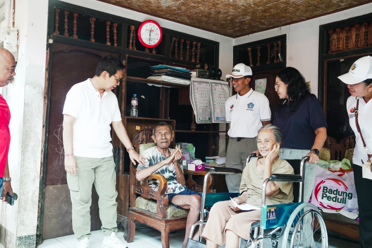 Bupati Adi Arnawa dan Ketua K3S Badung Sambangi Warga Disabilitas di Abianbase, Pastikan Subsidi Bedridden Rp1 Juta Per Bulan Tepat Sasaran