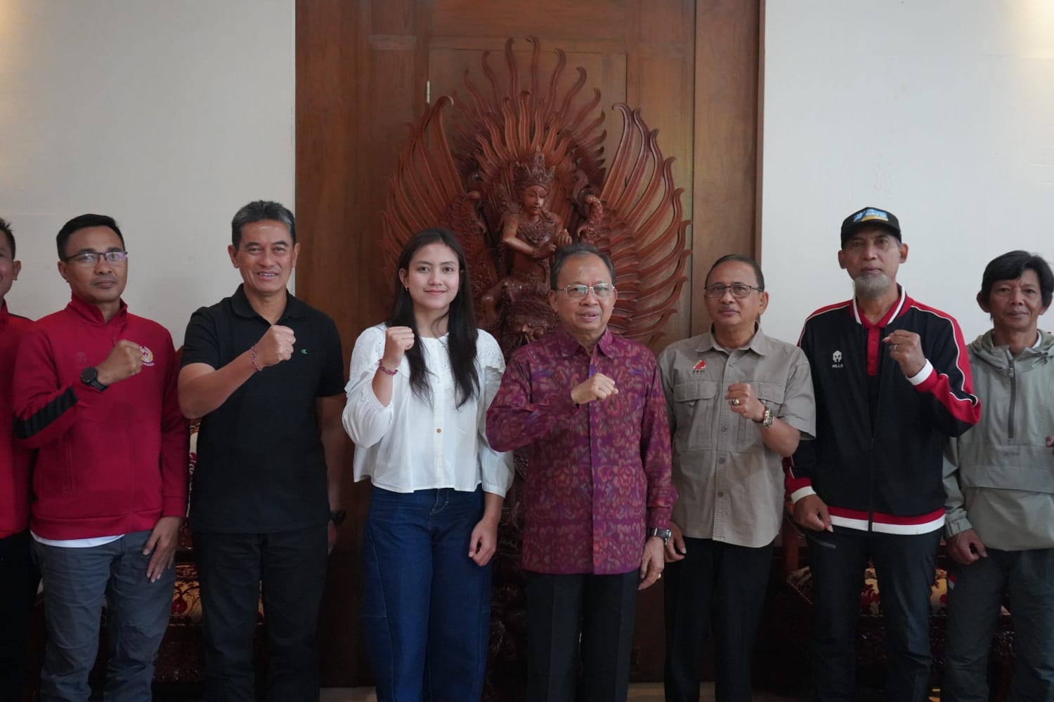 Sambut Ratu Speed Dunia Asal Buleleng di Jayasabha, Gubernur Koster Siap Dukung Desak Rita Jadi Dosen Undiksha