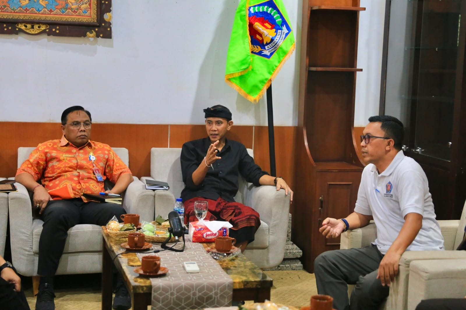 Bahas Retribusi Nusa Penida Hingga Sewa Alat Berat, Wabup Tjok Surya Sisir Potensi Kebocoran PAD Klungkung